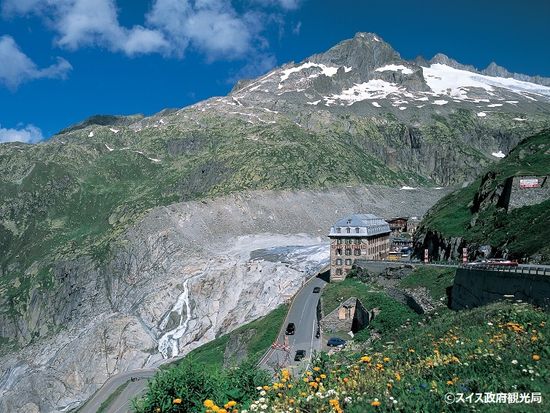 フルカ峠とローヌ氷河_スイス政府観光局