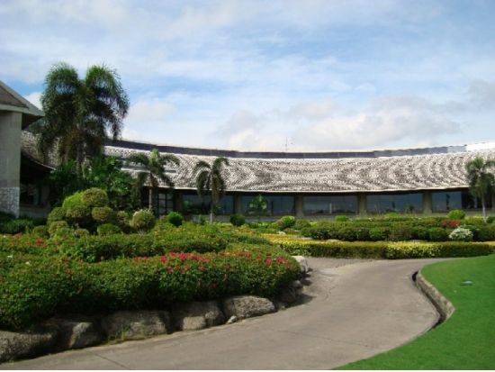 パンヤ・インドラ・ゴルフクラブ  送迎付きゴルフツアー＜アンブレラレディー（傘持ち）／カート代込／日本語ガイド付／空港送迎選択可＞