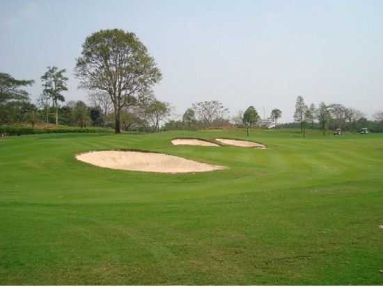 サイアム・カントリークラブ・パタヤ  送迎付きゴルフツアー＜日本語ガイド付き／カート代込＞