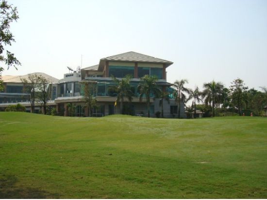 パッタナー・スポーツクラブ  送迎付きゴルフツアー＜日本語ガイド付き／カート代込＞