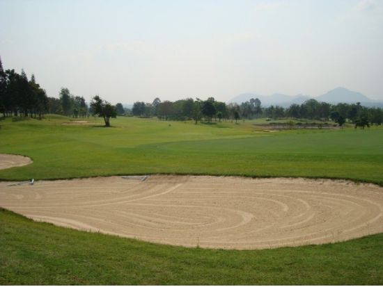 フェニックス・ゴルフ＆カントリークラブ  送迎付きゴルフツアー ＜日本語ガイド付き／カート代込＞