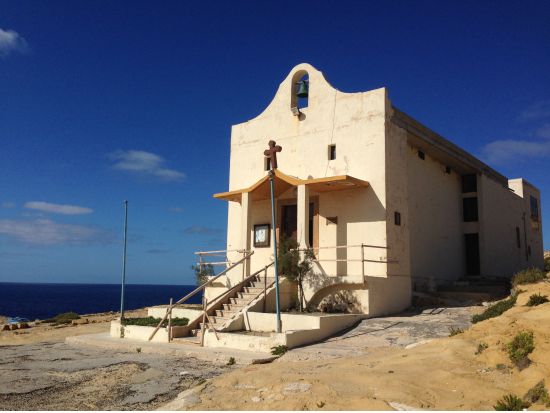 【プレミアム・マルタ】公認日本人ガイドと巡る大自然 & 神秘の古代遺跡のゴゾ島＜車＋ガイド貸切／日本語／フェリー／昼食付＞