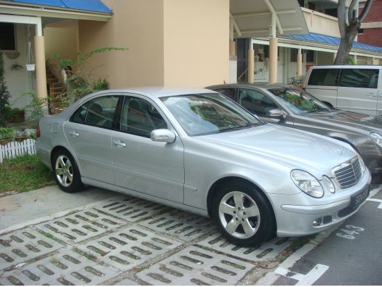 【空港送迎】シンガポール・チャンギ国際空港⇔シンガポール市内またはセントーサ島内ホテル　高級車利用＜貸切／最大4名／英語ドライバー＞