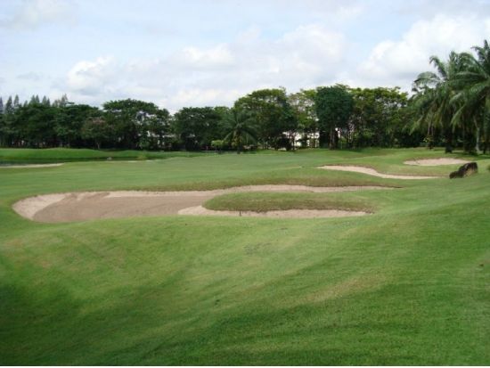 ザ・レガシーゴルフクラブ　送迎付きゴルフツアー ＜空港送迎の選択可／日本語ガイド付き／カート代込＞