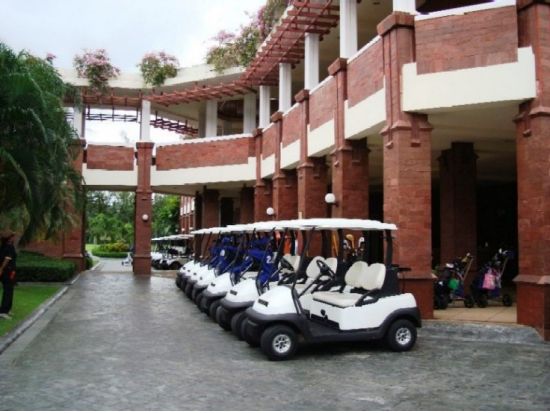 タイ・カントリークラブ  送迎付きゴルフツアー ＜空港送迎の選択可／日本語ガイド付き／カート代込＞