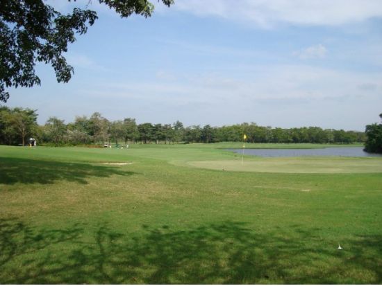 ナワタニゴルフコース　送迎付きゴルフツアー ＜空港送迎の選択可／日本語ガイド付き／カート代込＞