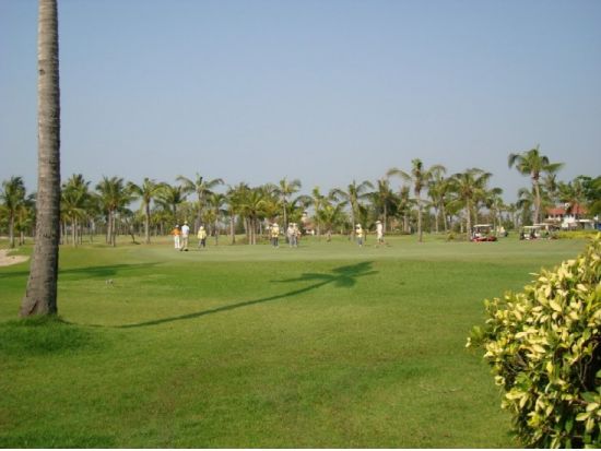 ロイヤル・レイクサイド・ゴルフクラブ  送迎付きゴルフツアー＜空港送迎選択可／日本語ガイド付／カート代込＞