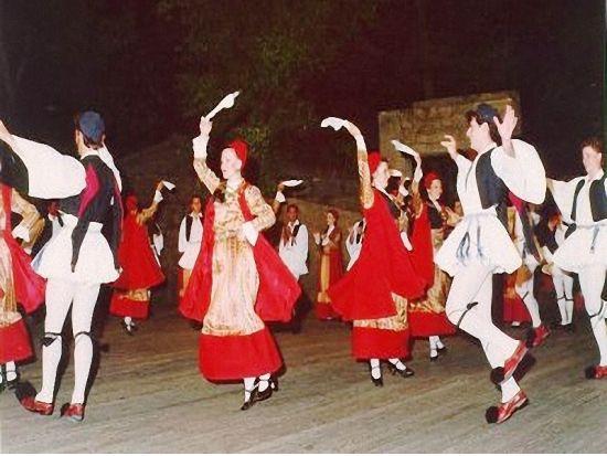 アテネナイトツアー  アクロポリスのライトアップとギリシア伝統料理のディナーショー＜5～10月／アテネ発＞