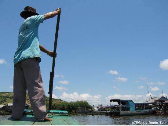 チャーターで行く！トンレサップ湖クルーズ＆オールドマーケット散策ツアー＜貸切／日本語ガイド／送迎＞