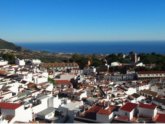 アンダルシアの白い村 ミハス＆モンテフリオ 1日観光プライベートツアー＜車貸切／マラガ発グラナダ着＞