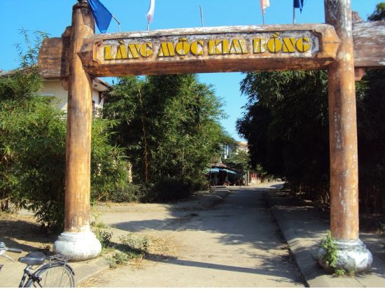 自転車でめぐる！陶芸の村タンハー＋木彫りの村キムボン　サイクリングで癒しの非日常体験＜午前・午後／現地ガイド(日本語可)・英語ガイド／ホイアン発＞