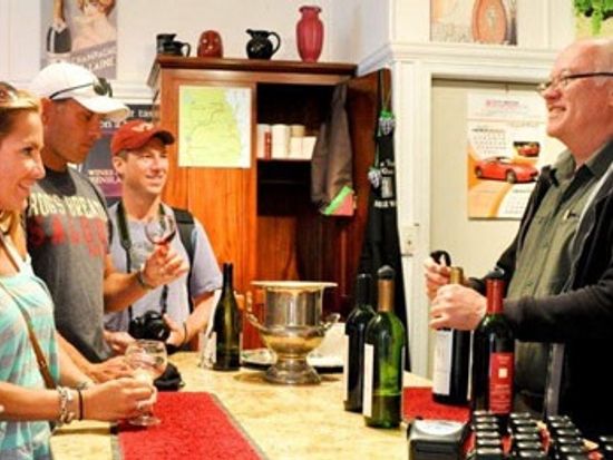 Gold-Coast-Wine-Tasting