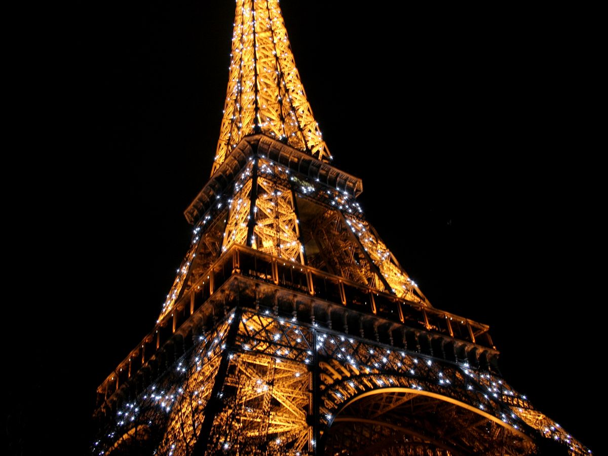 エッフェル塔 | パリ 旅行の観光・オプショナルツアー予約 VELTRA