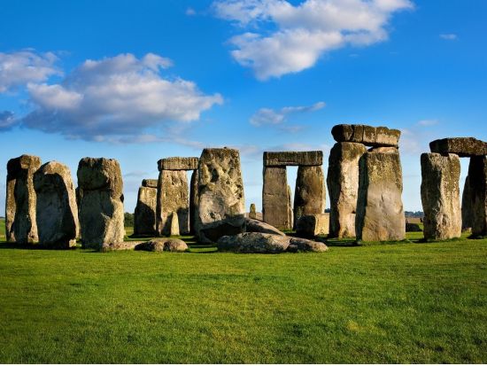 2大世界遺産ストーンヘンジ＆バース 日帰り観光ツアー 日本語オーディオガイド有＜英語ガイド／終日／ロンドン発＞＊申込と同時に即予約確定