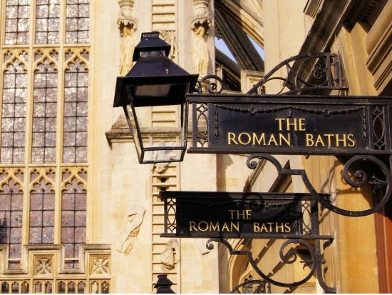 2大世界遺産ストーンヘンジ＆バース 日帰り観光ツアー 日本語オーディオガイド有＜英語ガイド／終日／ロンドン発＞＊申込と同時に即予約確定