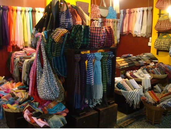 ナイトマーケット & パブストリート散策 　嬉しいフットマッサージ30分付！＜夕食付＞						