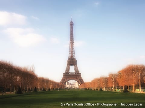 エッフェル塔 | パリ 旅行の観光・オプショナルツアー予約 VELTRA