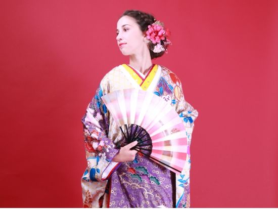 着物フォトスタジオ　豪奢な着物をリーズナブルな価格で！専門家が選りすぐった正絹着物を着て写真撮影 ＜KIMONO PHOTO STUDIO 和／目黒＞