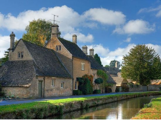 北コッツウォルズ5つの村 1日観光ツアー チッピングカムデン＆ブロードウェイ＆ボートンオンザウォーター＜貸切／日本語または英語ドライバー／コッツウォルズ発＞