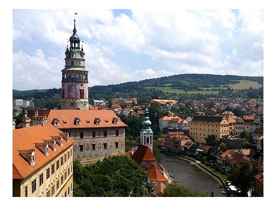 【プレミアム・チェコ】世界遺産チェスキークルムロフ＆ターボル 1日観光ツアー＜郷土料理マス料理＆トルデルニーク付き／貸切／日本語／プラハ発＞
