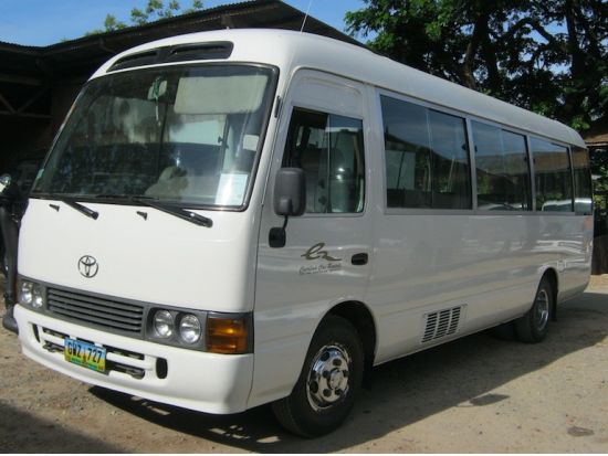 バス貸切観光チャーター　社員旅行などの団体グループに最適！＜1～24名／3～18時間／現地ガイド(日本語可)＞