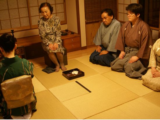 本格お茶体験　格式高い武家茶道でお茶をいただく  ＜目黒区／駒場東大前駅から徒歩4分＞