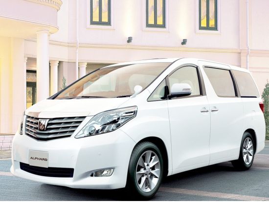 高級車 貸切チャーター観光（1～4名）正装したトップガイドがバリ島内をエスコート ＜6・12時間／日本語ガイド＞