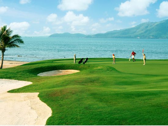 【ゴルフ予約】ミッションヒルズ・プーケット・ゴルフリゾート(Mission Hills Phuket Golf Resort)☆海を一望名門コース＜送迎選択可＞