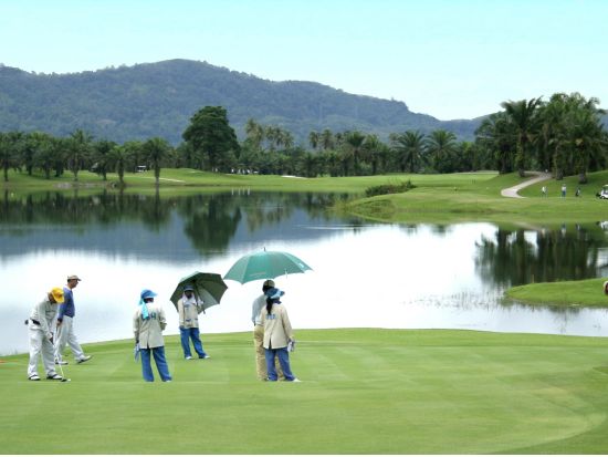 【ゴルフ予約】ロックパーム・ゴルフクラブ(Loch Palm Golf Club)☆湖が綺麗な人気コース！＜送迎選択可＞