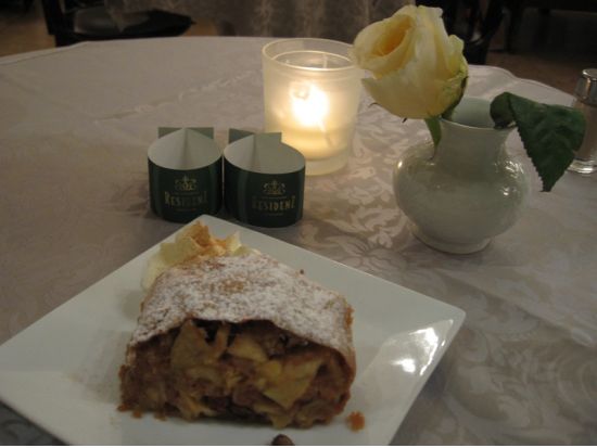 ウィーン クラシック・コンサート＆ディナー　シェーンブルン宮殿＜貸切送迎付き＞by[みゅう]