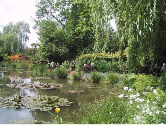 モネの庭園ジヴェルニー＆フラゴナール香水博物館　半日観光ツアー＜4～10月／日本語アシスタント／午前＞by [みゅう]