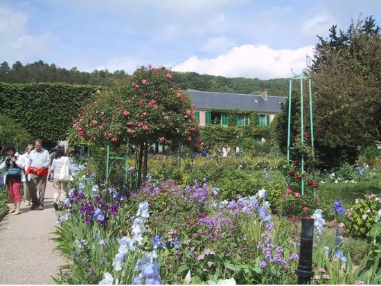 モネの庭園ジヴェルニー＆フラゴナール香水博物館　半日観光ツアー＜4～10月／日本語アシスタント／午前＞by [みゅう]