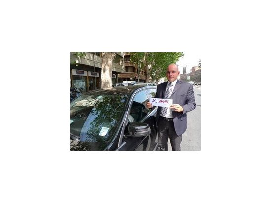 【空港送迎】デュッセルドルフ空港 ⇔ デュッセルドルフ市内 ＜貸切／英語ドライバー＞