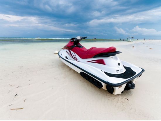 ジェットスキー＆選べるマリンアクティビティ セブ島の海を満喫！＜英語インストラクター＞*シャングリラホテル内ダイブショップ催行