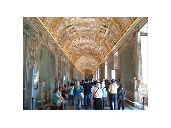 ヴァチカン美術館＋システィーナ礼拝堂 プライベート半日ツアー 人気ガイド指定プランあり＜貸切／約3時間／日本語ガイド＞ by[みゅう]