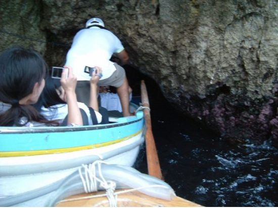 カプリ島 青の洞窟 1日ツアー＜3～10月／日本語／ナポリ発／ナポリまたはローマ着＞by [みゅう]