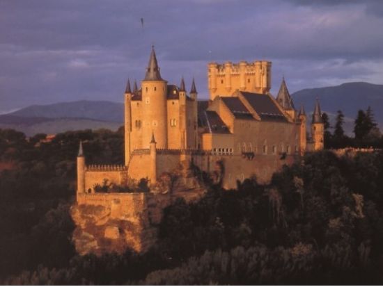 世界遺産の街セゴビア＆ラ・グランハ宮殿　1日観光ツアー ＜貸切／日本語ガイド／マドリード発＞