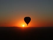 Australia_Yarra Valley_hot air balloon sunrise