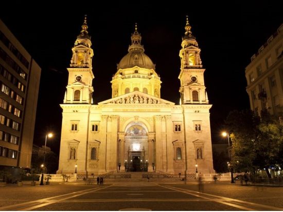 気軽に楽しむ！聖イシュトバーン大聖堂 オルガン・コンサート＜5～11月／木曜日／夜／ブダペスト発＞