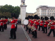 changing of the guards, buckingham palace