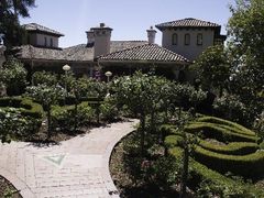 HearstCastle18-crop