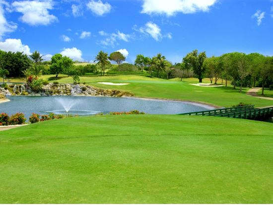 ソノ・フェリーチェ CC グアム・タロフォフォ　ゴルフ場予約＜送迎付きプランあり＞