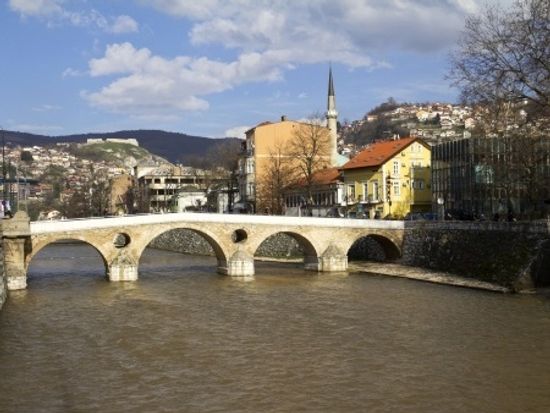 ラテン橋