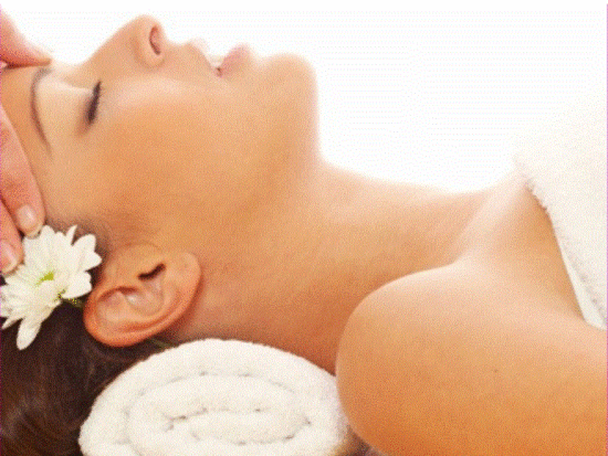 宿泊ホテル出張サービス by アクア・ラナ　1日2組限定！ブライダルエステ　結婚式を控えた花嫁様向けマッサージ＜ワイキキ・アラモアナ・アウラニ・コオリナ地区＞