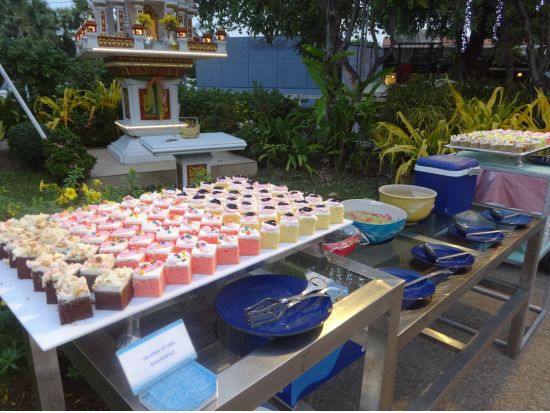 【食事券・事前予約】パタヤビーチを見ながら贅沢BBQ！A-ONE ビュッフェディナー