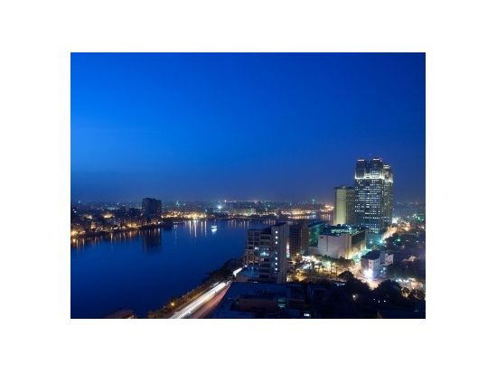 カイロの夜景を堪能！ナイル川ディナークルーズ＆ベリーダンスショー＜英語／専用車送迎付／チップ込／カイロ発＞