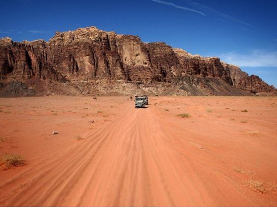 【1泊2日】紅海の港町アカバ泊でリゾート気分！ペトラ＋ワディラム＋死海＜貸切／英語or日本語／アンマン市内or空港発着／選べるホテルランク＞