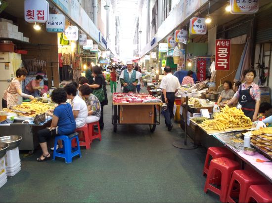 釜山市内観光ツアー　 甘川文化村＋海雲台ビーチ＋海東龍宮寺＋釜山タワー＋国際市場＋南浦洞＊選べる釜山名物ランチ付＜1日／日本語ガイド／貸切プラン有／ホテル送迎＞