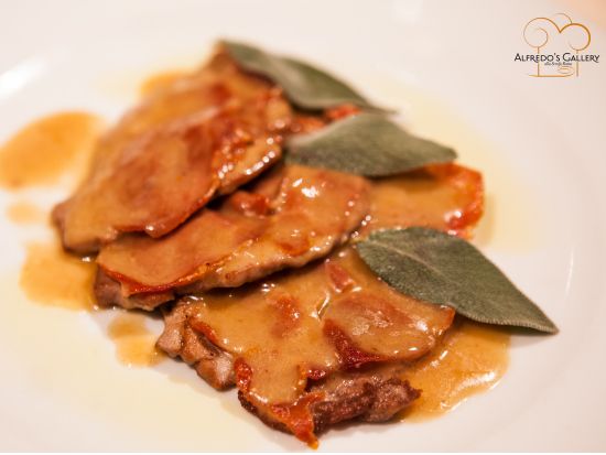 【レストラン予約】絶品のパスタを求めて著名人も通う名店「アルフレッド・アッラ・スクローファ(Alfredo alla Scrofa)」＜ランチ／ディナー＞