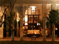 Outside lounge